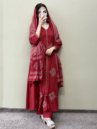 traditional wear for women