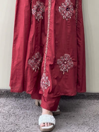 traditional wear for women