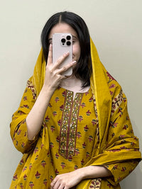 ethnic wear for women